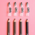 731509667844-Lapis-para-Sobrancelha-Kiss-Go-Brow-01-Black-Brown-6
