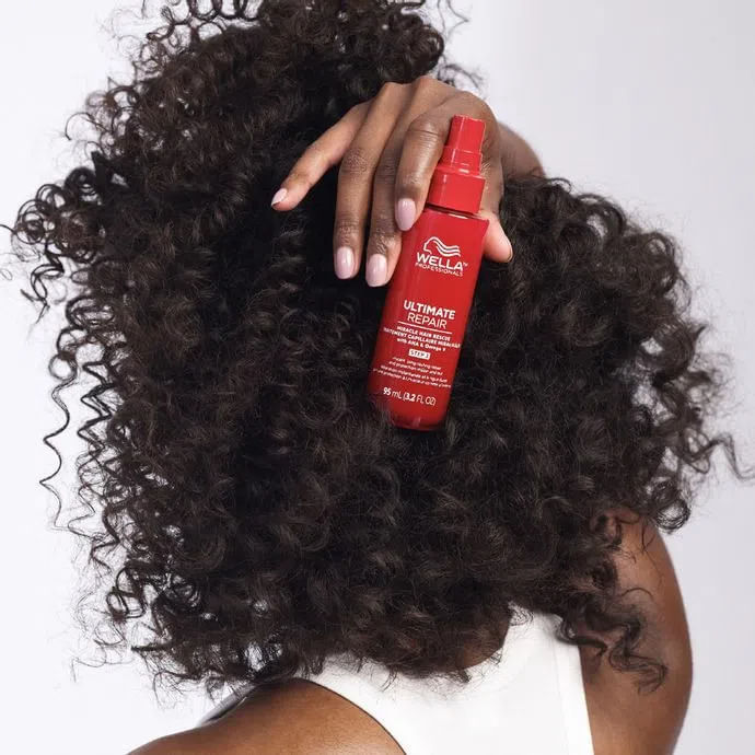 4064666337111_4-Leave-in-Wella-Ultimate-Repair-95ml