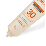Protetor-Solar-Facial-Cenoura-e-Bronze-FPS30-50g_2